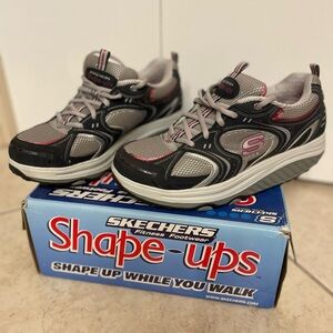 Women's Skechers Shape Ups Sneakers, 11M, Gently Worn.